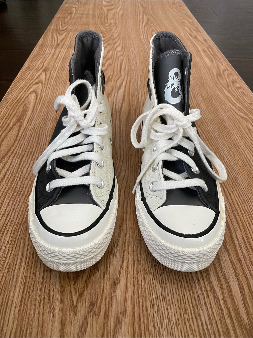 Converse dungeons & Dragons lace up leather upper sneakers women’s size 6 - Picture 3 of 11